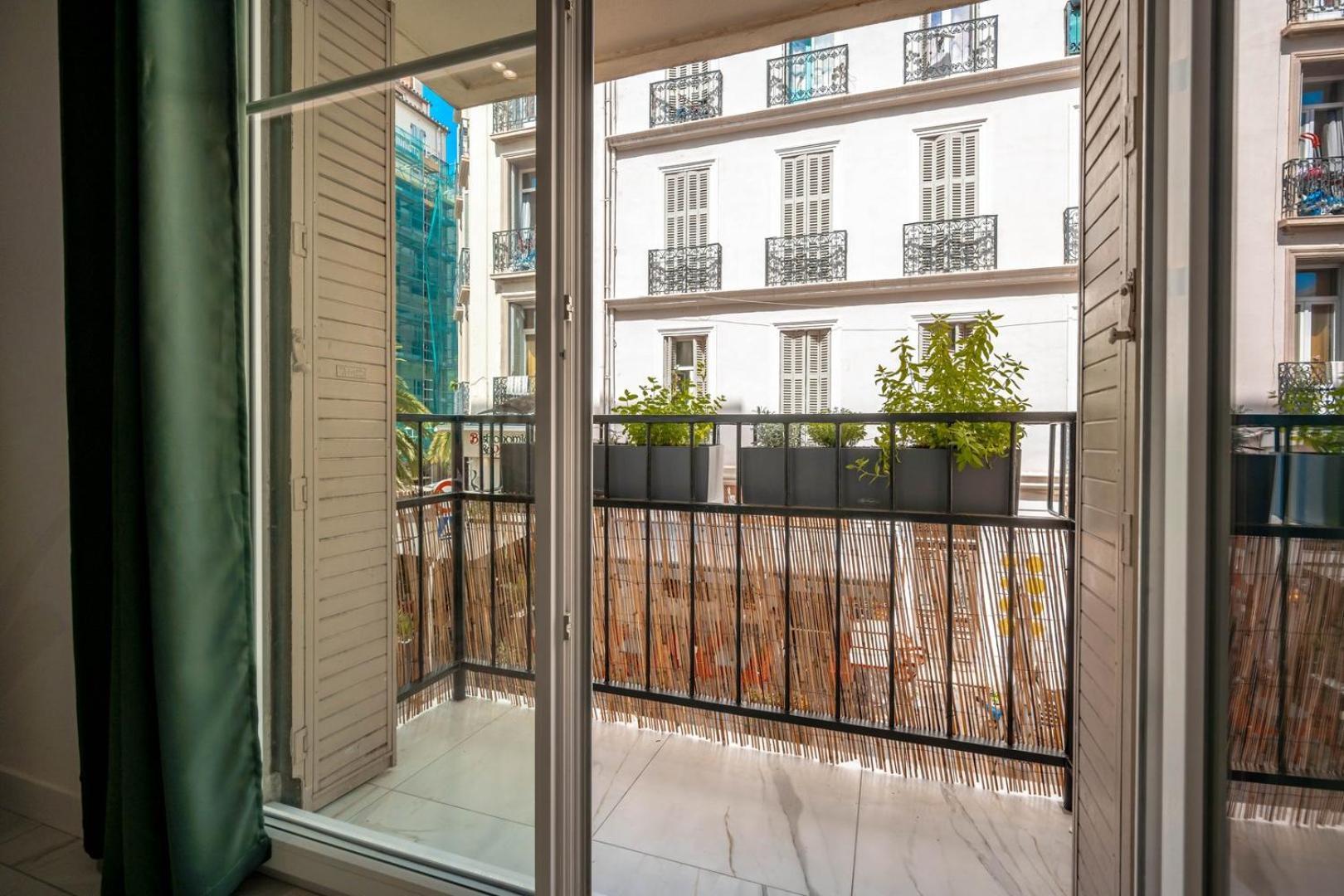 O Repos Des Artistes - Le Gatsby*** Apartment Toulon Exterior photo